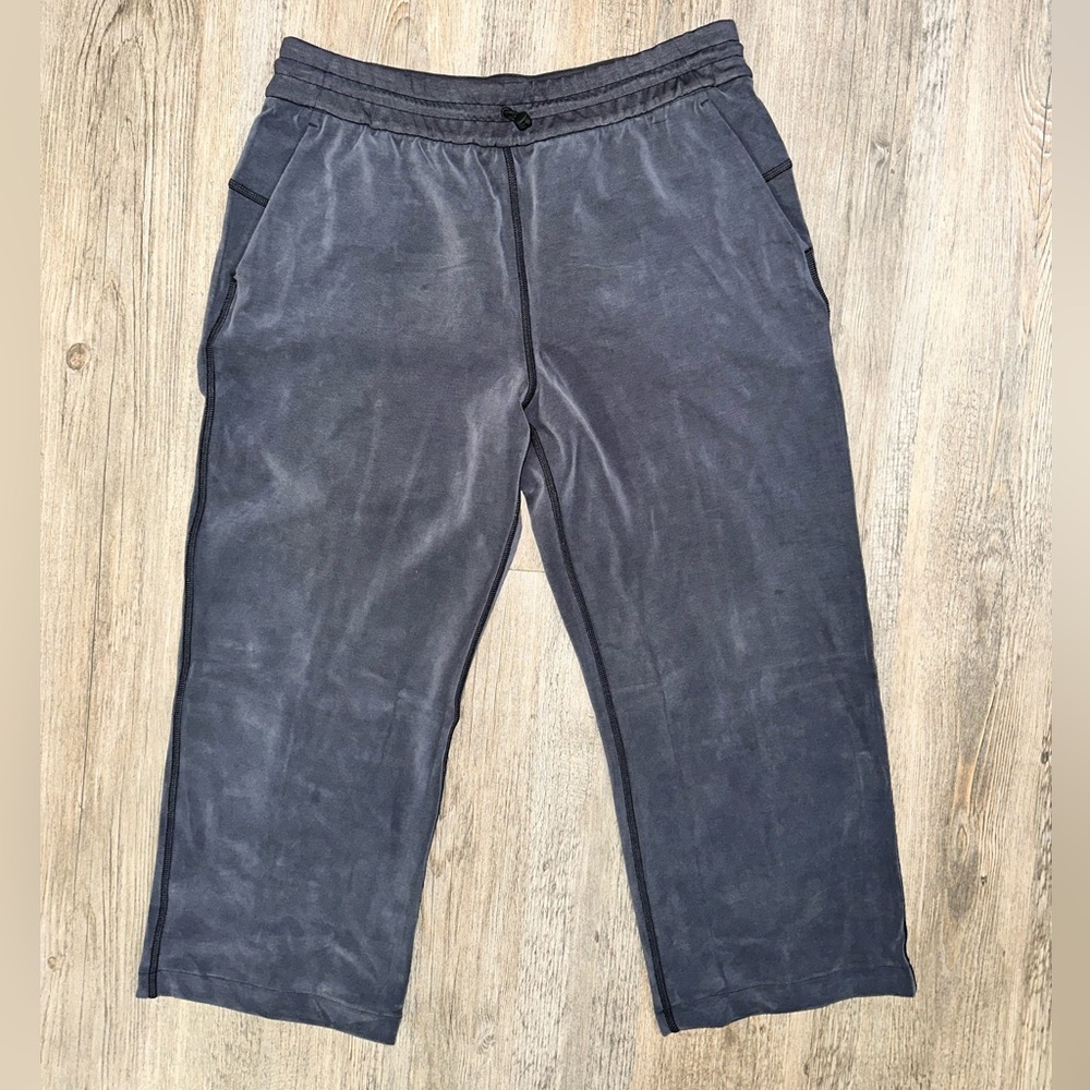 Lululemon Softstreme High-Rise Straight-Leg Cropped Pant